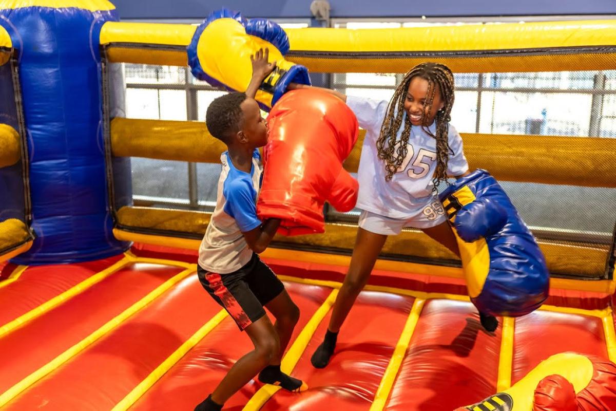 Boxing ring battle